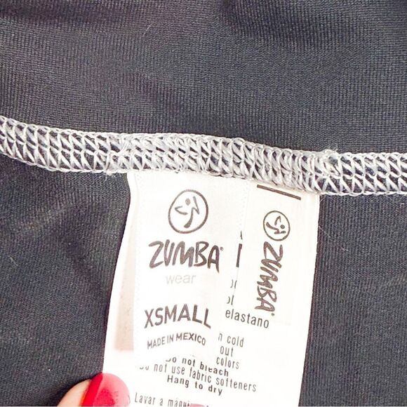 Zumba NWT! Outta My Space Capri Leggings Black High-Performance Activewear - Picture 4 of 7